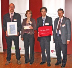 Preisverleihung bei ?Gr&uuml;ndeN?06? in Hannover: (v.l.n.r.) Cinogy-Gesch&auml;ftsf&uuml;hrer Dirk 