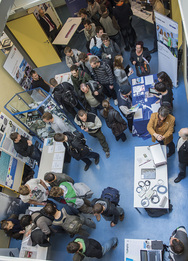 12. Job- und Praktikumsb&ouml;rse ? von Studierenden begehrt